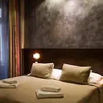 Carat Boutique Hotel